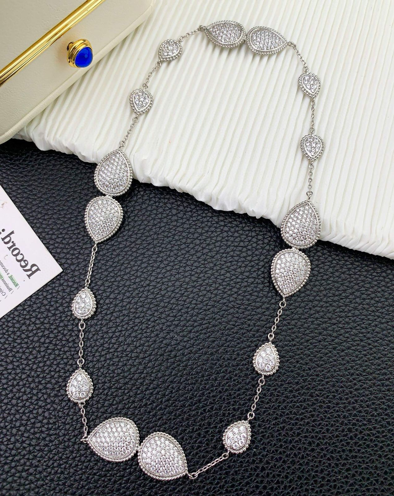 BOUCHERON LONG NECKLACE